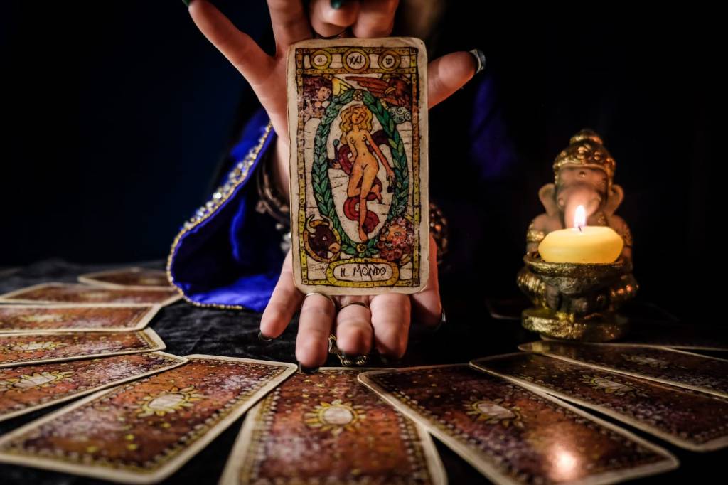 cartomante sensitiva esmeralda